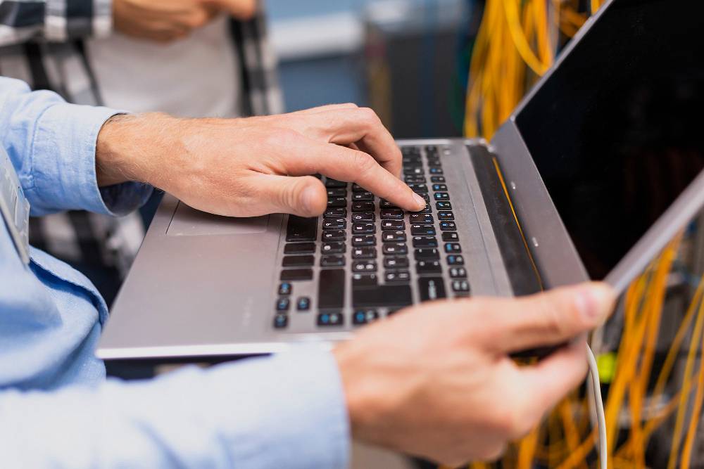 Kompleksowa Obsługa Informatyczna: Co to właściwie znaczy?